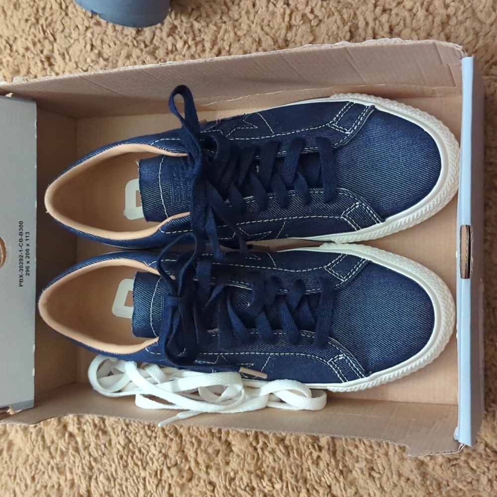 Denim Converse Cons Brand New in Box midnight navy W 8.5 M 7